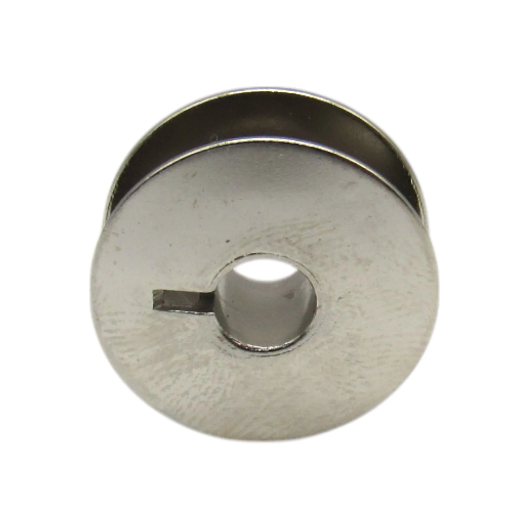 Metal L Bobbins WITH NOTCH (10-Pack) - Class L - 761094104, 55623S - Home Machines - Image 3
