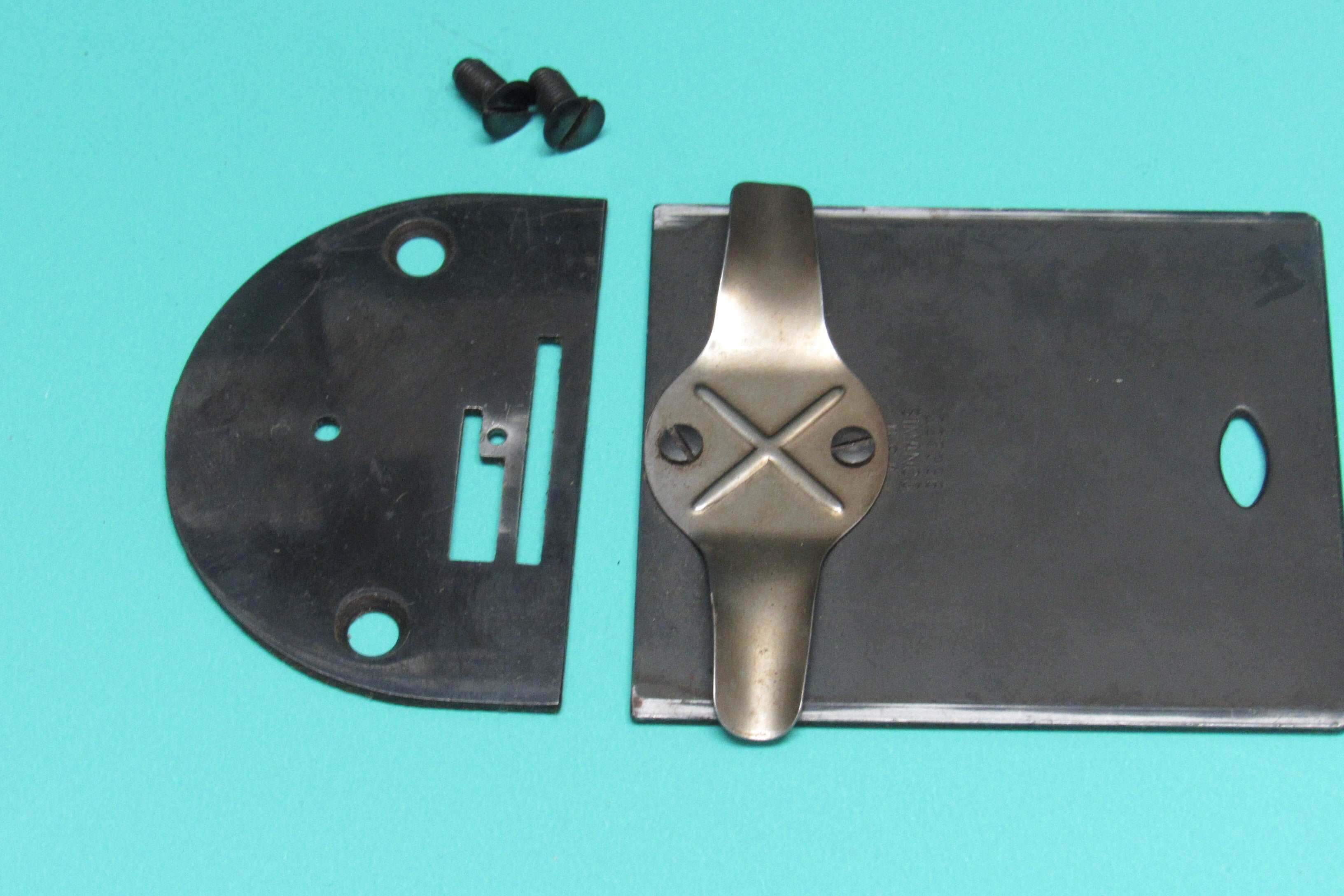 Original Blackside Bobbin Cover & Needle Plate - Fits 15-87, 15-88, 15-90, 15-91 - Image 2