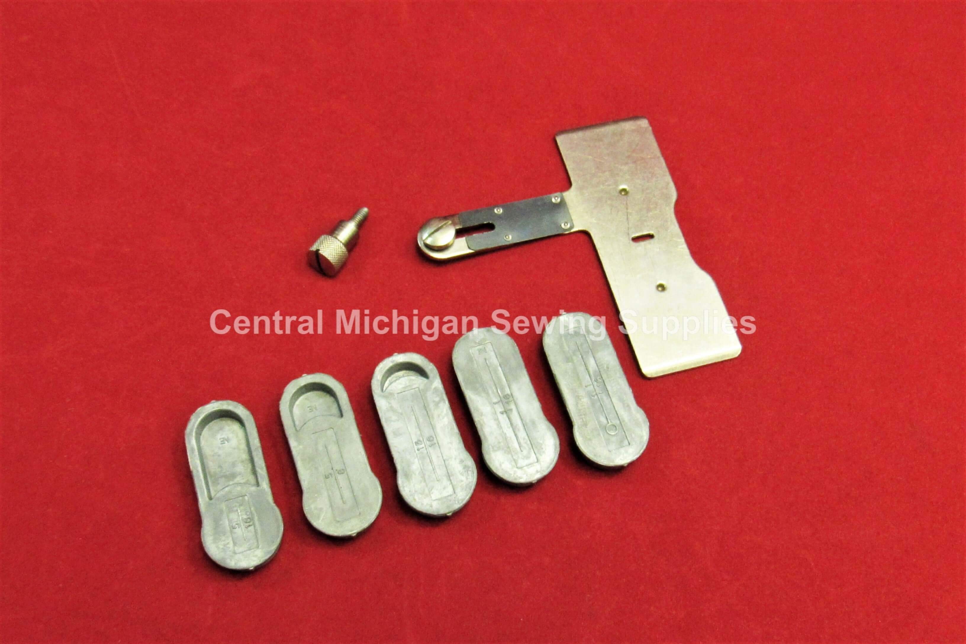 Vintage Original Singer Buttonholer Fits Low Shank Models 15, 27, 28, 66, 99, 101, 201, 221, 222 - Image 2